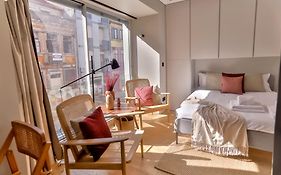 Alegria Suites By Porto City Hosts